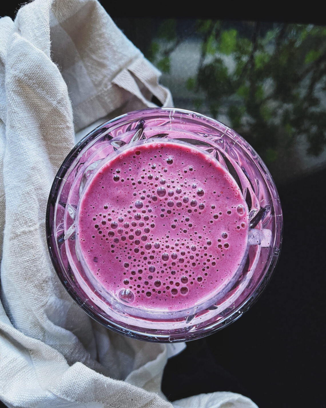 Magnihill - Smoothie med jordbær, blåbær og mango